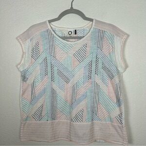 Akemi-Kim women’s Sz M embroidered sleeveless button up back